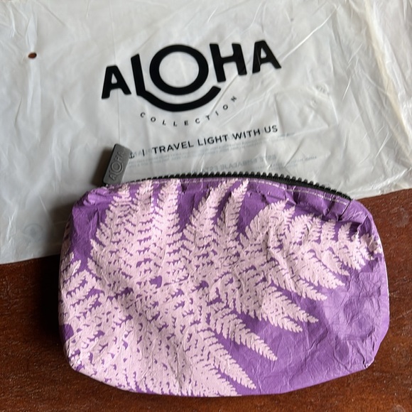 Lavender Zip Bag Aloha Collection - Picture 2 of 5